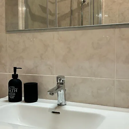 Internoduse - 2 Lägenhet *